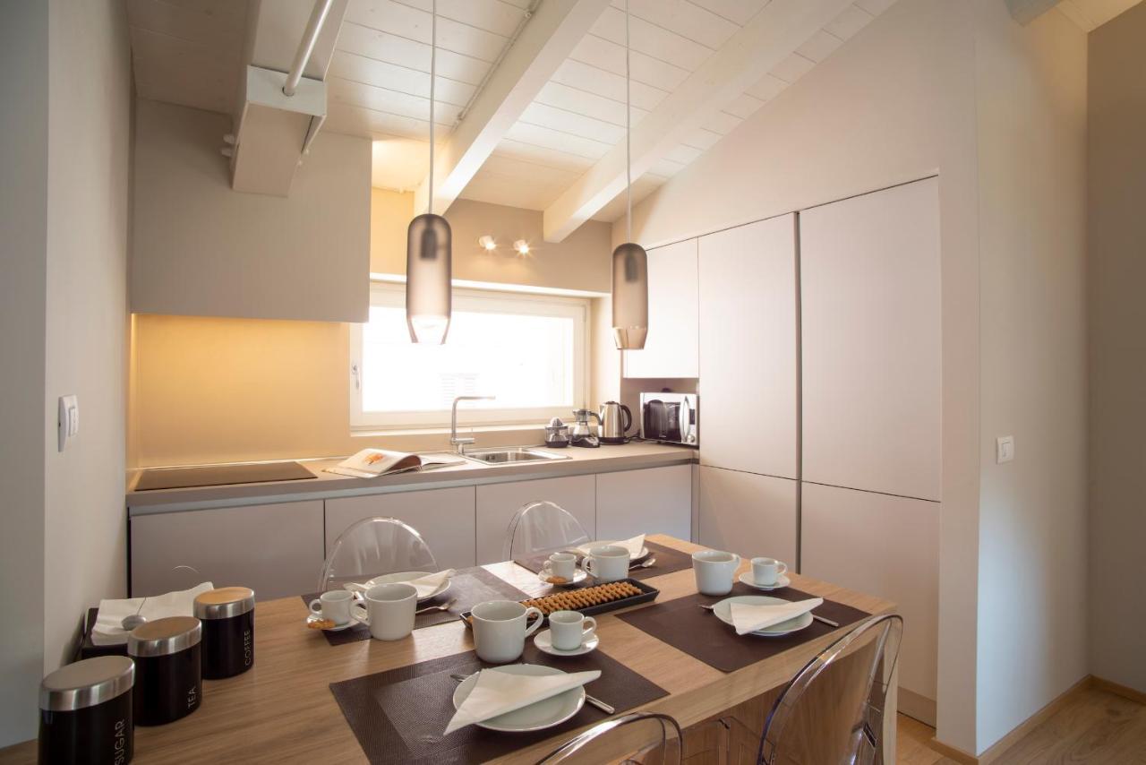 Time To Be - Luxury Apartments Centro Storico Peschiera del Garda Exterior photo