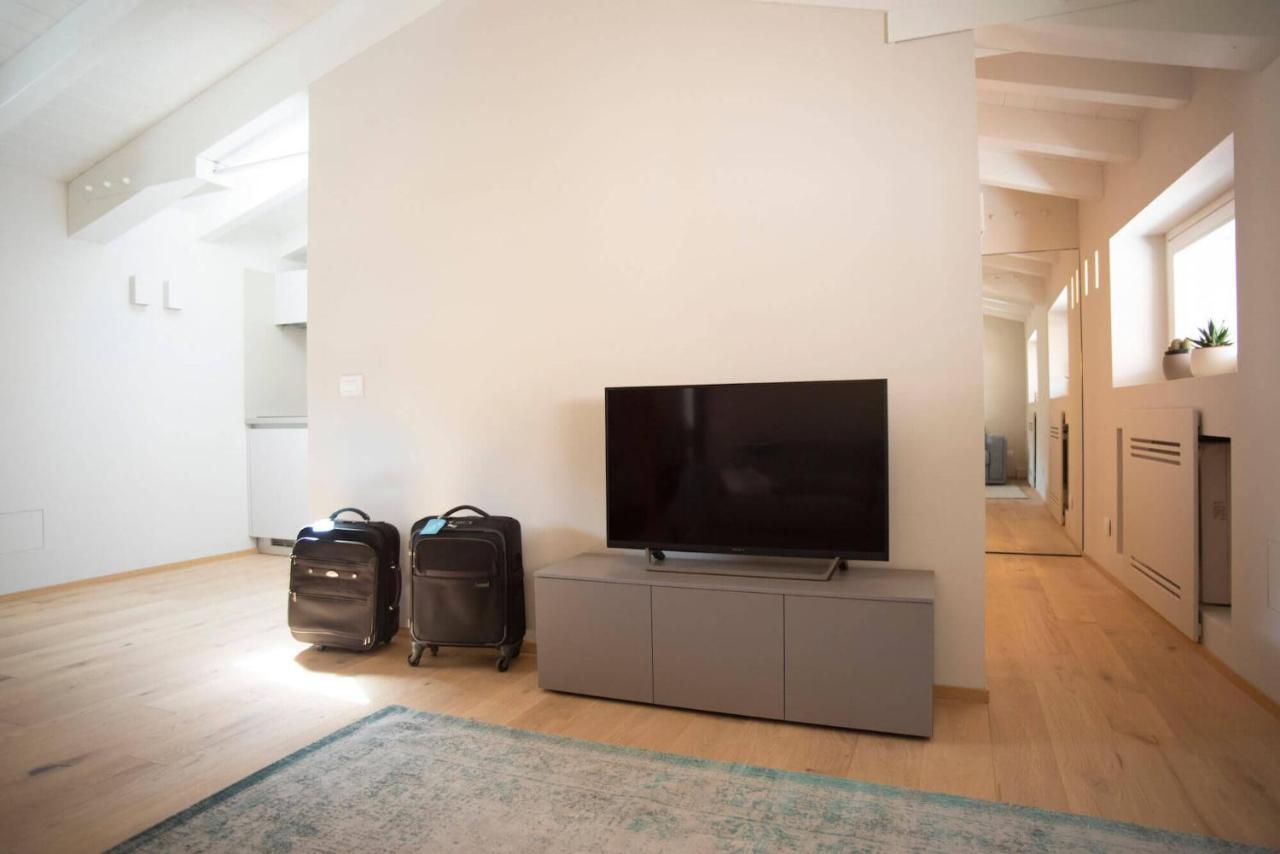 Time To Be - Luxury Apartments Centro Storico Peschiera del Garda Exterior photo